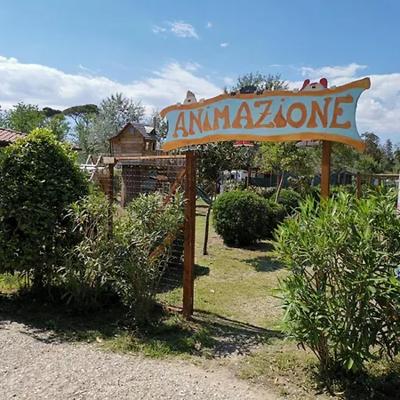 Comfortable Campsite-chalet G14 Tuscany Near Sea Dağ evi